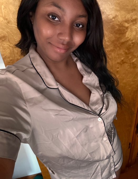 Good morning my little cuck boi, are you ready to serve Mommy today? https://t.co/3A9Iv3z9fN