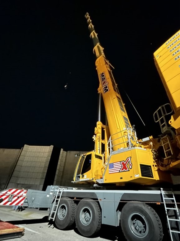 Maxim Crane Works tweet media