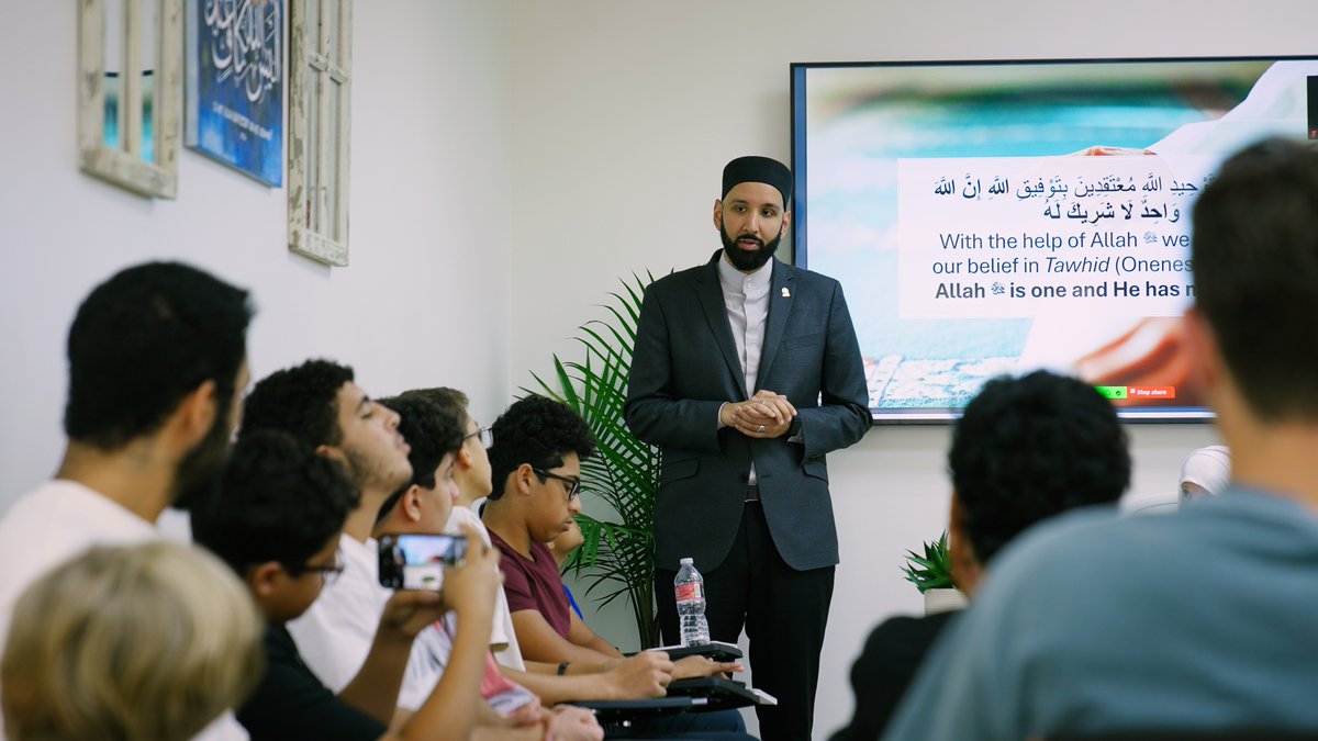 DrHaifaaYounis's tweet photo. Our first Jannah Institute weekend Summer Intensive for Boys was a cracking affair with Sh. Dr Omar Suleiman in the house! The boys took full advantage asking their pressing concerns to Sh. Dr. @omarsuleiman504 , Al-Hamdulillah!

Stay tuned for upcoming events and discussions on the importance of Islamic educational institutes in the community!
