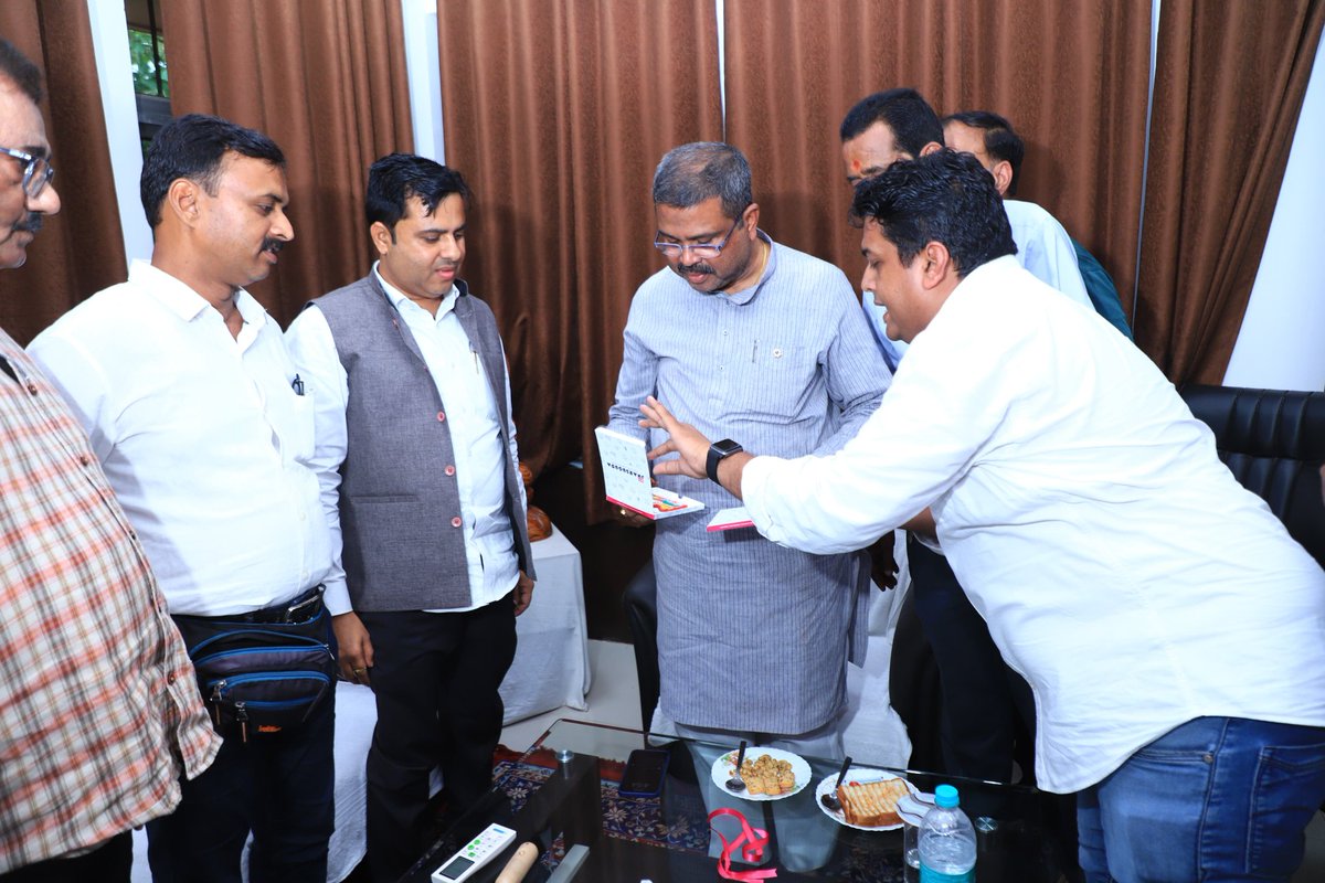 Dharmendra Pradhan tweet media