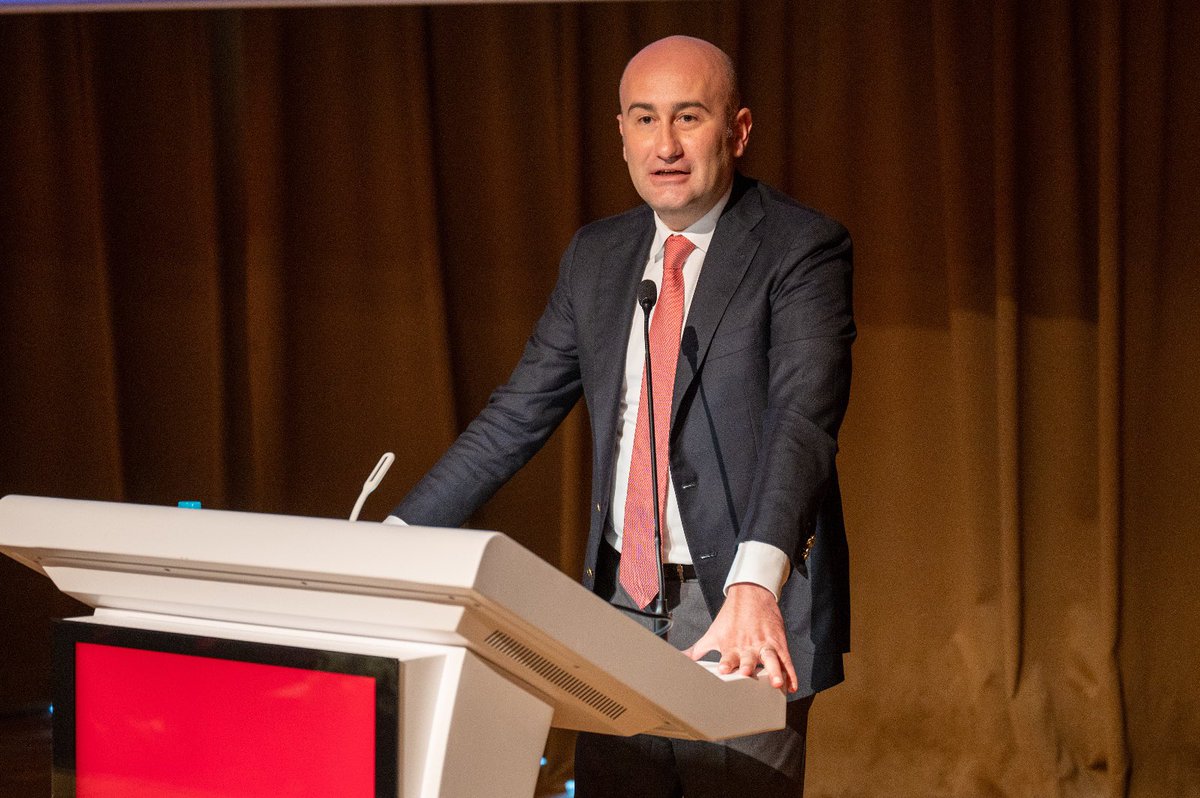 EnverYucel's tweet photo. Bahçeşehir Koleji ailesi olarak yeni eğitim öğretim yılının öncesinde Eğitimin Liderleri Zirvesi’nde buluştuk. 30’uncu yaşımızı kutladığımız bu buluşmada aramıza yeni katılan okul müdürlerimiz de bizimleydi. Başarılarla dolu bir yıl olmasını dilerim. https://t.co/Hi64f64LSm