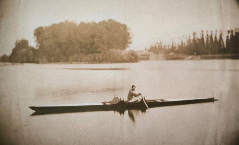 boatsing's tweet photo. On HTBS: To celebrate the Paris Olympic, an exhibit about Charles & Jules Yvon was held in Le Mans, writes @HeleneRemond. The Yvons, the first French rowers to win a regatta abroad, were also photographers. Jean Distel has published a book with their pics https://t.co/xlXRf7lDaK https://t.co/zPNf1N2nCa