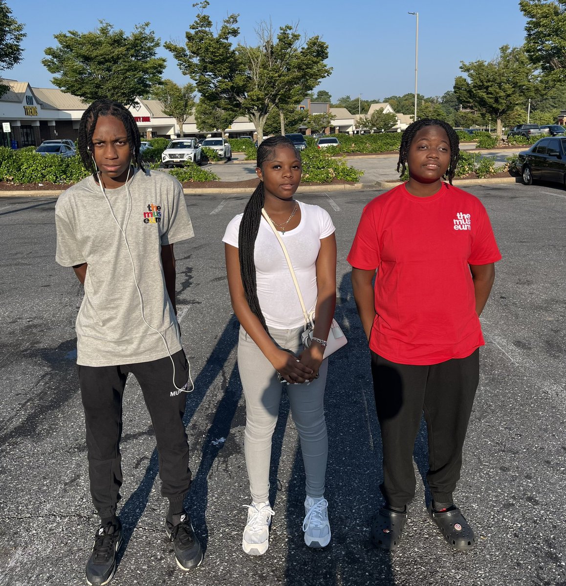 DCRick_'s tweet image. Back to public school they go…. #ERHS