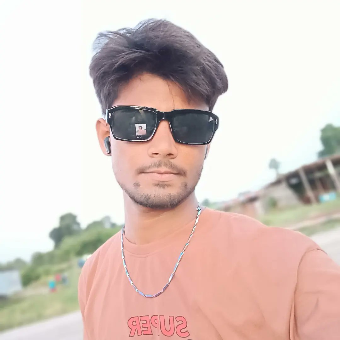 ghuffu_07dz's tweet photo. SELF BELIEVER 😎🔥⚡
.
.
.
#gtrboi #ghuffu #ghuffusquad
#salmankhan #enjoy #picoftheday #india #msdhoni #thala #thalaforareason ! 💛🤩 https://t.co/tDFagUaGhe
