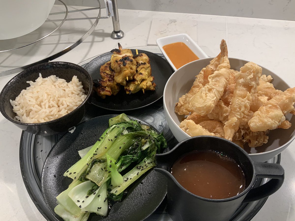 campbellsonline's tweet photo. This absolute feast by Trevor consisted of our Chicken Thighs made in to Chicken Satay with Dipping Sauce.
Who needs a takeaway when you can make it at home?! 🥢🥡
#CookWithTheFinest https://t.co/7mzQkoT63N