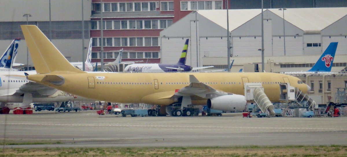 SAviation_ENG's tweet photo. A new A330 MRTT (tanker ⛽️) aircraft has appeared, dedicated to refueling fighter aircraft in the air, from the Airbus factory, belonging to the Royal Saudi Air Force 🇸🇦✈️. https://t.co/8Y5T2h7PNF