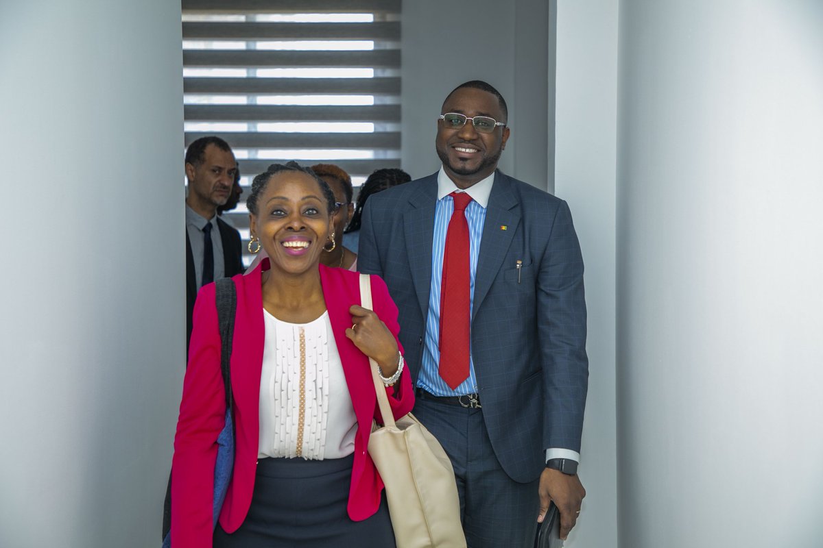 Très heureux de la nomination de <a href="/CNkulikiyinka/">C. Nkulikiyinka</a> comme Ministre des Services Publics et du Travail du Rwanda. Son travail à la tête de la <a href="/Cooperation_RW/">Rwanda Cooperation</a> a été une source d'inspiration. Je lui souhaite plein succès dans ses nouvelles fonctions. #Rwanda #Guinée #Cooperation