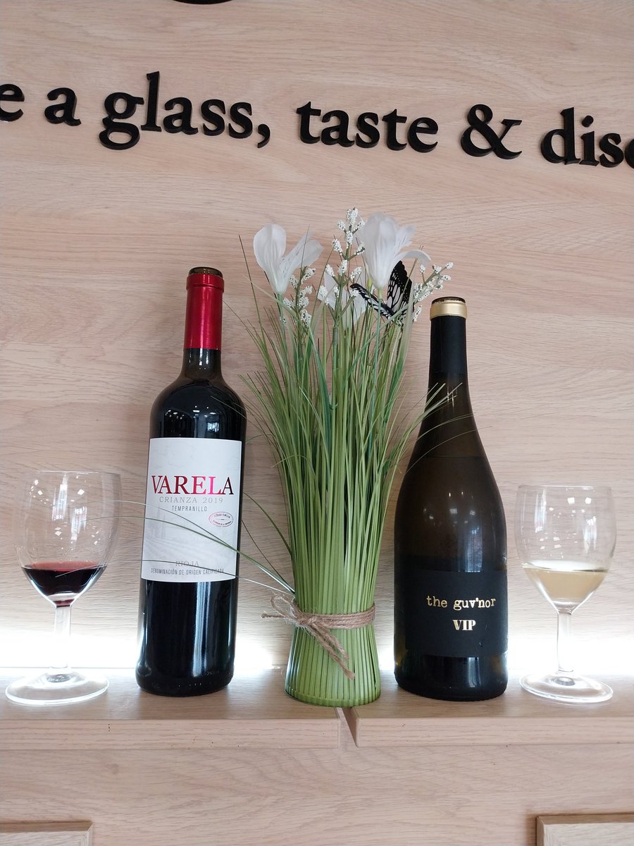 Ooh! #Newwines!
If you love our best selling #Guvnor, pop in to try the new VIP White on our #tastingcounter this week at #MajesticBishopsStortford
And while you're here, check out all the other new wines we have in store and discover your #newfavouritewhine.