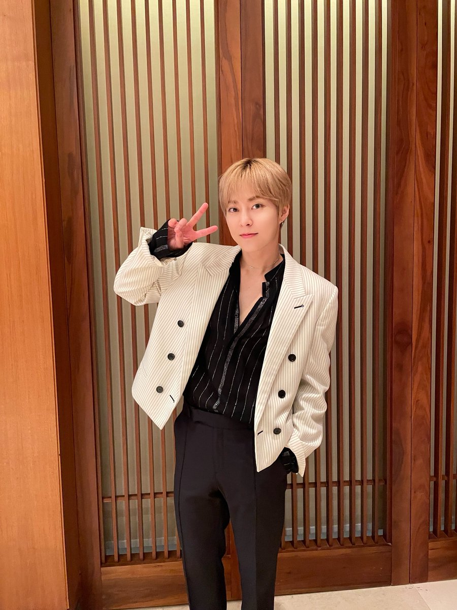 XIUMIN_official tweet media