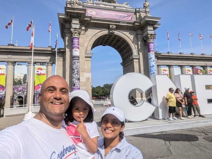 ParthiKandavel's tweet image. 🎡 Had a blast at the @letsgototheex last weekend! It was a beautiful day to head to #TheEx for a fun-filled day under the sun - truly an iconic Toronto experience.

Thank you to the CNE for helping our family make some unforgettable memories!

#ScarboroughSouthwest