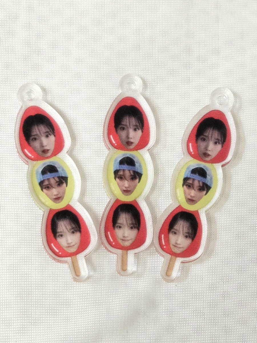 #RT 아이유 콘서트 나눔 안내₊‧°𐐪♡𐑂°‧₊

상암 앵콜콘에서 아이유 탕후루키링을 나눔합니다🍡

🍓일시 : 9월 21일,22일
🍏장소 : 당일 타래 공지
🍋조건 : 해당 게시물 rt + 당일 티켓 소지자
🍇맞나눔 : DM 주세요ᰔᩚ 

사진 속 키링들은 보호필름은 벗기지 않은 상태라 실물은 더 선명합니다!
