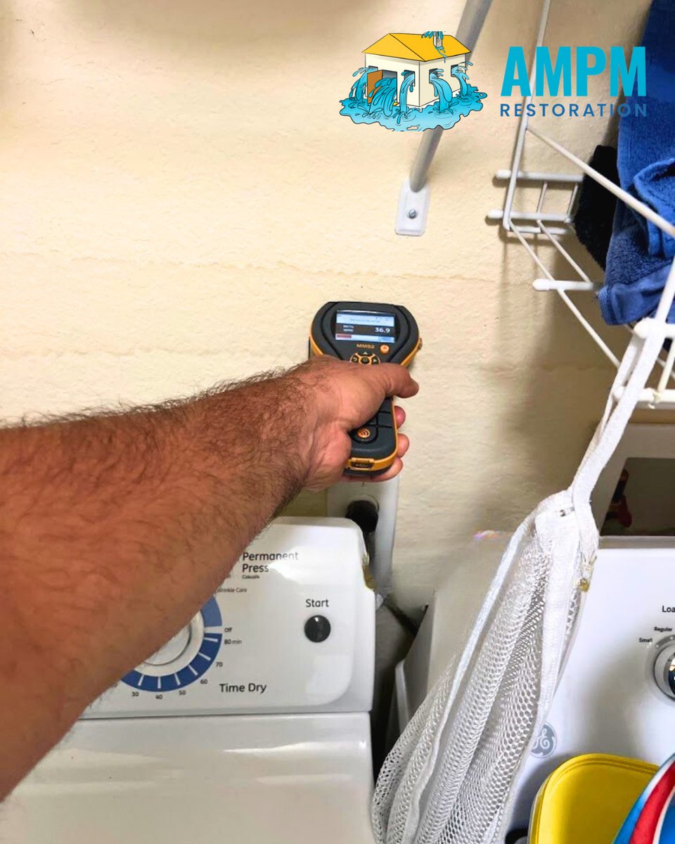 AMPMRESTORFL's tweet image. Swift action is key in water damage restoration. Check out the elevated water stain on the wall! Count on us for prompt and professional service to save your home. 
⏱️🚰 #FastRestoration #WaterDamageHelp 
📞 (941) 999-3361