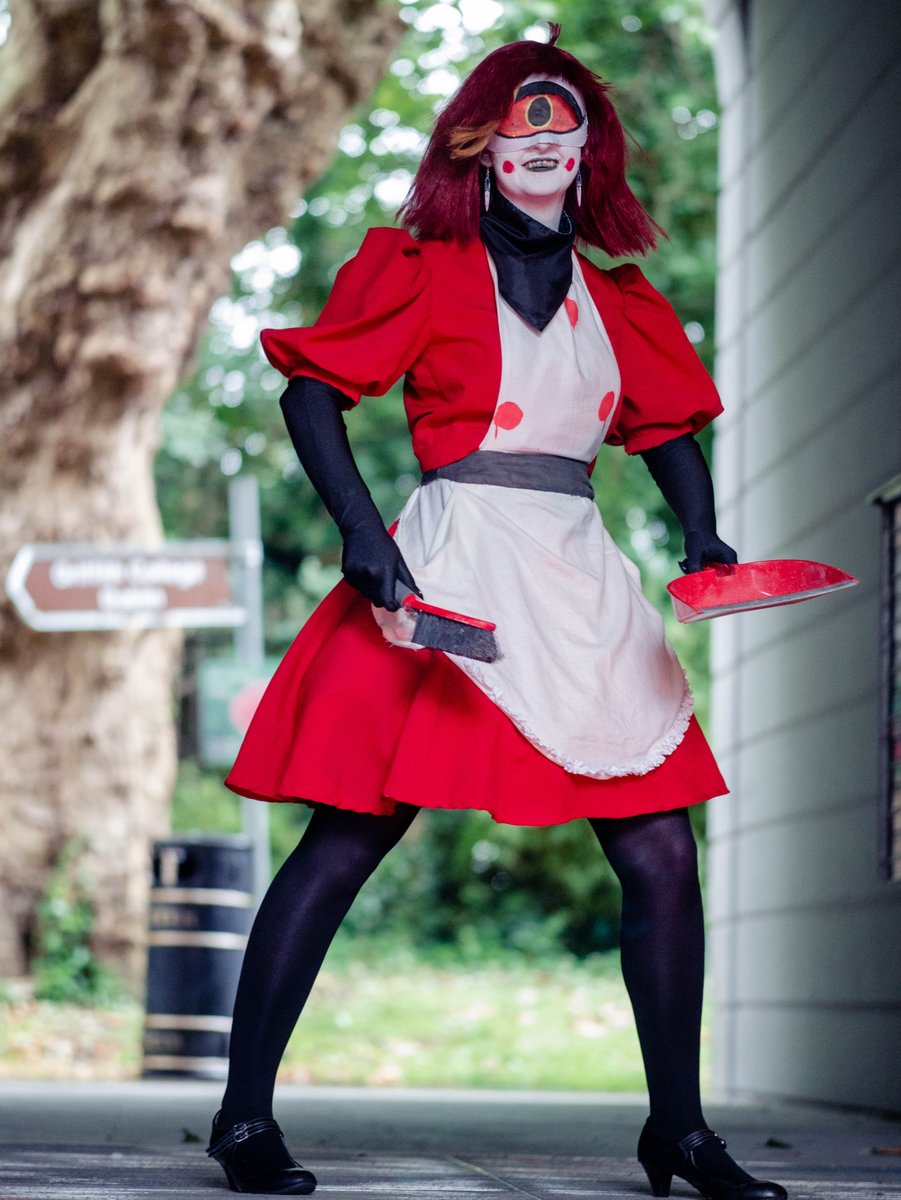 Lowlowcheese's tweet photo. Been so busy that I completely forgot to post the absolutely amazing pictures that @ItsHannyu took of me (and the wonderful Kevin) @OkamiconIreland
would definitely recommend Hannyu for all your cosplay photography
#cosplay #irishcosplayer #nifftycosplayer #hazbinhotel https://t.co/3PM6anVO0N