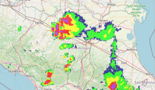 AllertaMeteoRER's tweet photo. ⚡#InfoMeteoER #Temporale di forte intensità con frequenti fulminazioni, grandine e raffiche di vento sulla pianura della provincia di #ReggioEmilia in spostamento verso ovest. ➡️https://t.co/t6dqSAt3GV https://t.co/mfXvkYs0Uo