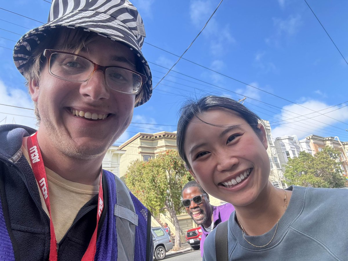 NewCanvassing's tweet photo. We’re out fundraising for #plannedparenthood #ACLU  the #IRC and many more awesome campaigns!

Find out more at https://t.co/u4uui7r6iw !

Entry level fundraisers are starting at $24/hour! #hiring #fundraiser #sandiego #losangeles #miami #chicago https://t.co/d2P5csb90d