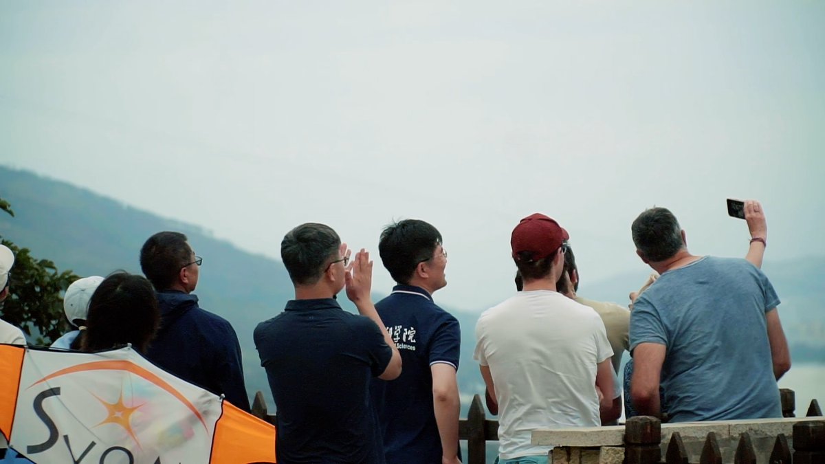 wulei2020's tweet photo. "The @SVOM_mission 🛰️is like a kite 🪁to be launched into the universe by the China-French team. It's a half-blooded kite. We're flying the kite together. "
Zhang Yonghe, SVOM Chinese Project Manager Innovation Academy for Microsatellites, CAS #FlyingaKitetotheStars https://t.co/uJTEt0Tzhq