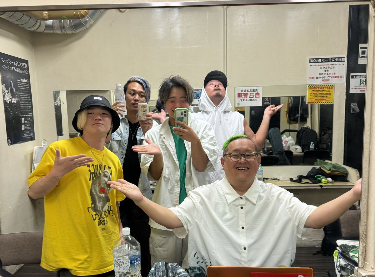 UnpRayable1030's tweet photo. 😋ThankYou😋

『FLARE -DROP 21st Anniversary &amp; IGNIS "Blind Hope" Digital Release Party-」』

@アメリカ村DROP

対バンの皆さま
ライブハウススタッフの皆様
そして足を運んでくれた皆様ありがとうございました！

またライブハウスで会いましょう！
#UnpRayable
#IGNIS
#OLTERCURRENT https://t.co/KntQoJsUnO