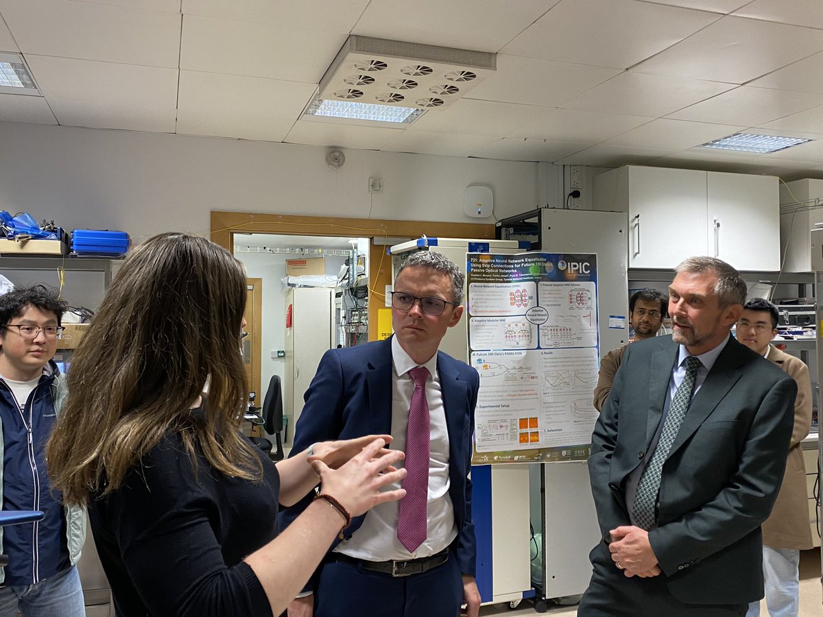 Delighted to welcome Minister <a href="/DeptofFHed/">Department of Further and Higher Education</a> <a href="/podonovan/">Patrick O'Donovan</a> @UCCAlumDevel to <a href="/ucc/">UCC Ireland</a> and <a href="/TyndallInstitut/">Tyndall Institute</a> to launch Tyndall annual report and visit our students and staff !