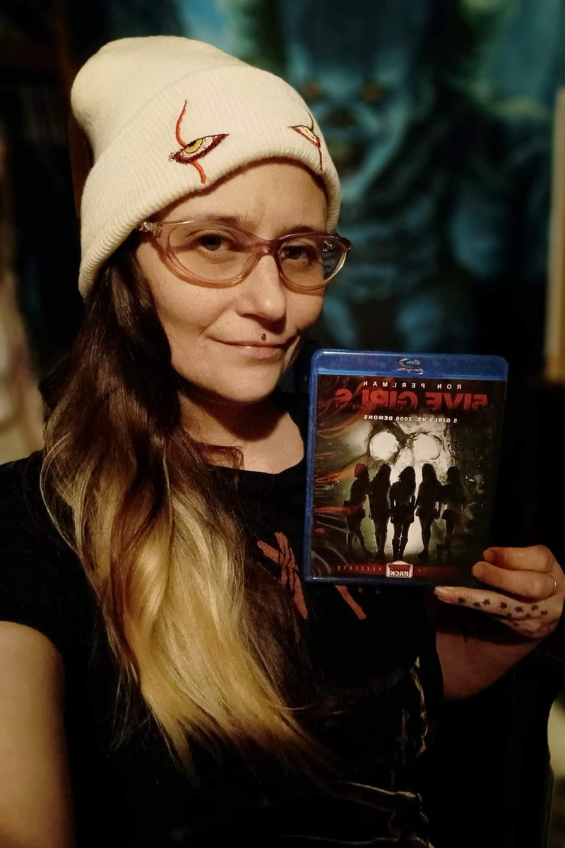 lana_drop's tweet photo. Well, now, onto the last movie for the letter F, as part of my A-Z horror movie marathon. This next one is a low-budget indie horror but a total gem. Who has seen #5girls? #Watchingnow #Horrorfam #HorrorFamily #HorrorCommunity #RonPerlman https://t.co/7VPdlUg1NW