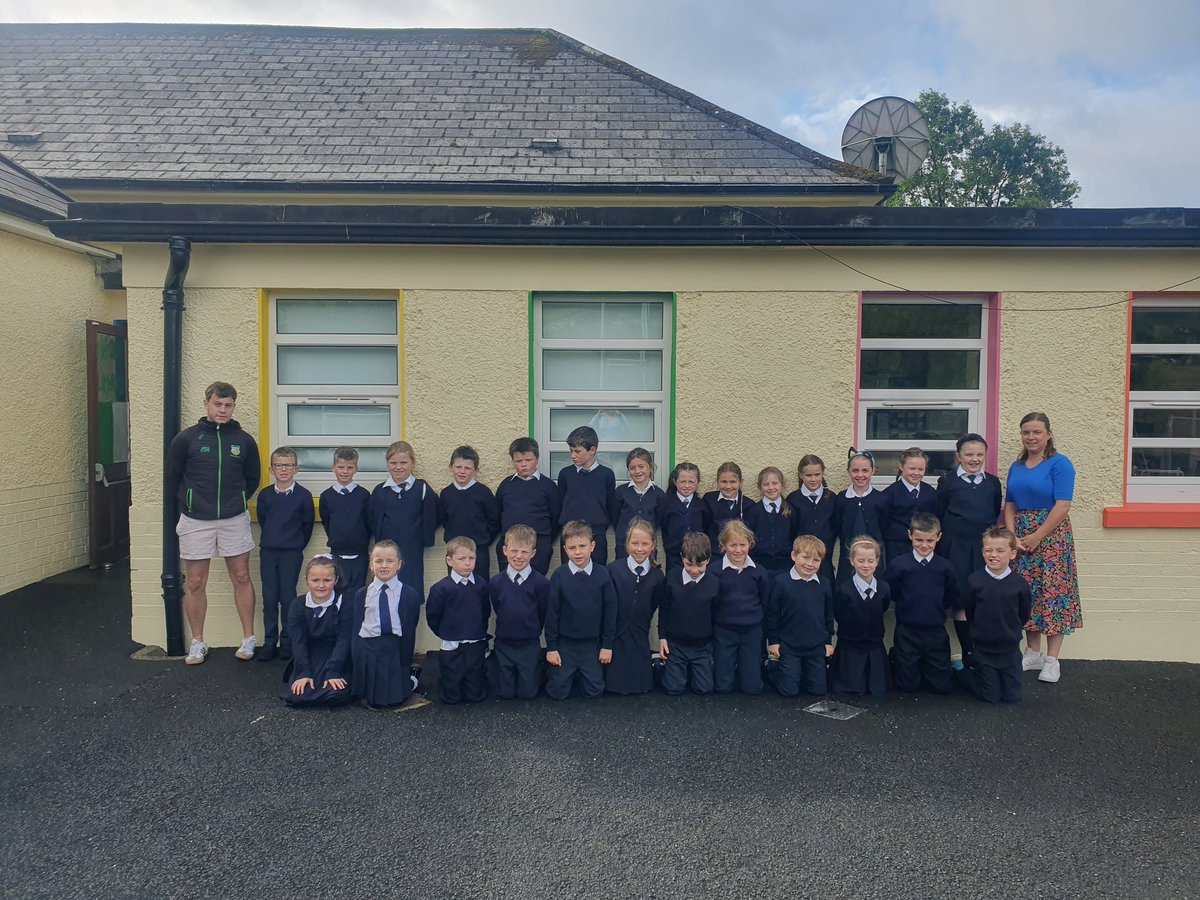 kilbehennyns's tweet photo. 1st and 2nd Class 2024-2025 in #KBNS We are looking forward to a great year together! ๐๐ผ๐โ๏ธ#firstdaybackatschool https://t.co/EyiMWnlifL