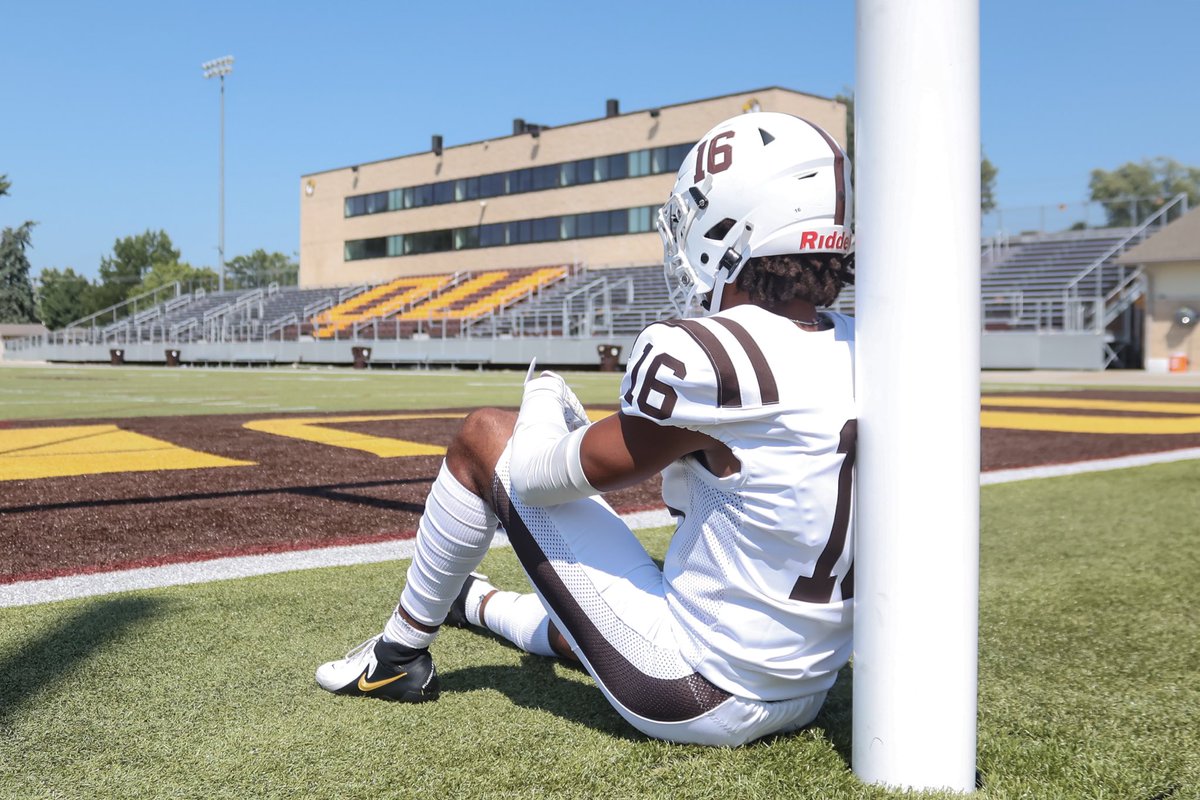 Quincy University Football tweet media