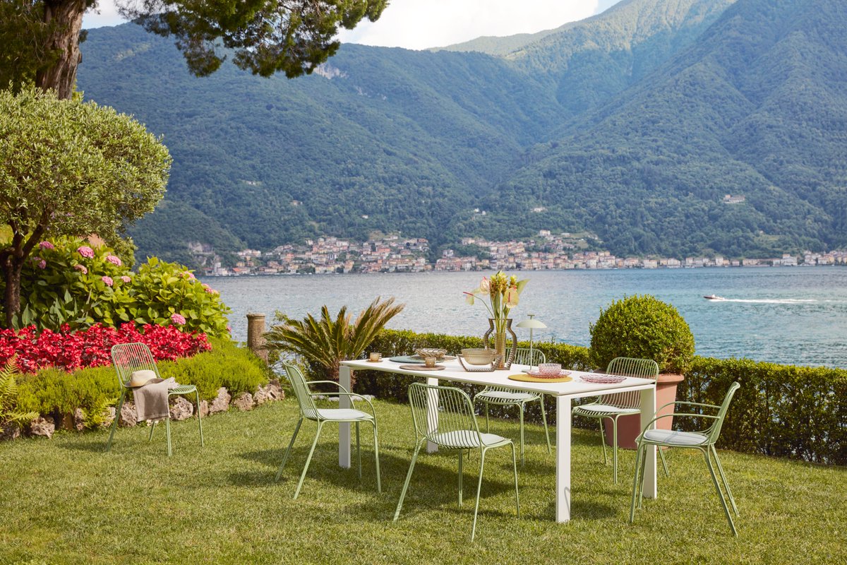 Modern ve konforlu tasarıma sahip Kartell ürünleri ile açık hava keyfinizin tadını çıkarın!💫

#cumbaselection #kartellflagstore #kartell #kartelldesign #kartellflagistanbul #istanbulkartell #kartellflagstore #outdoor #outdoorcollection #bahçekoleksiyonu