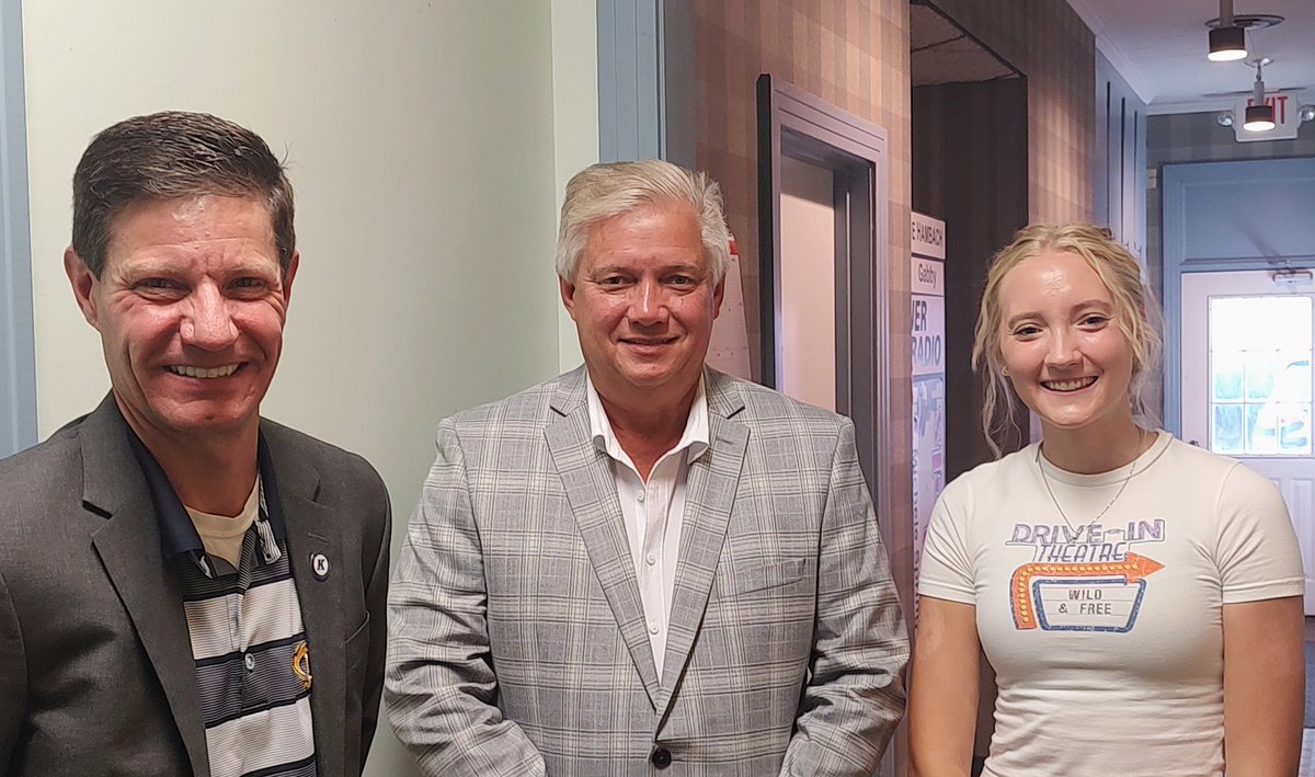 From <a href="/WJER/">WJER Radio</a> this A.M. to <a href="/KSUTusc/">Kent State Tusc</a> for a live broadcast on <a href="/999FMWTUZ/">99.9FM WTUZ</a> 2day, w/ the 4-1-1 on KSUT's Sidewalk Pandemonium!

Which one of the below ⬇️ will be my guest - <a href="/tuscdean/">Dr. Bradley Bielski</a> (center), Chad Conrad of the Kent staff, or Kent Tusc student Sophia Bielski?

Find out at 11:15a!  🎙️🎙️