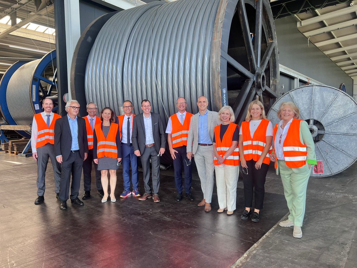 RotheiserScotti's tweet photo. Besuch beim Regierungsrat des 🇨🇭Kantons #Thurgau &amp; Gespräche über grenzüberschreitende 🇦🇹~🇨🇭Beziehungen u. die #Bodenseeregion, sowie bei der Firma Fatzer AG in Romanshorn. 🙏🙏für die Gastfreundschaft! ⁦@AustriaInCH⁩ ⁦⁦⁦@austria_in_ch⁩ ⁦@MFA_Austria⁩ https://t.co/VjJzsMhcht