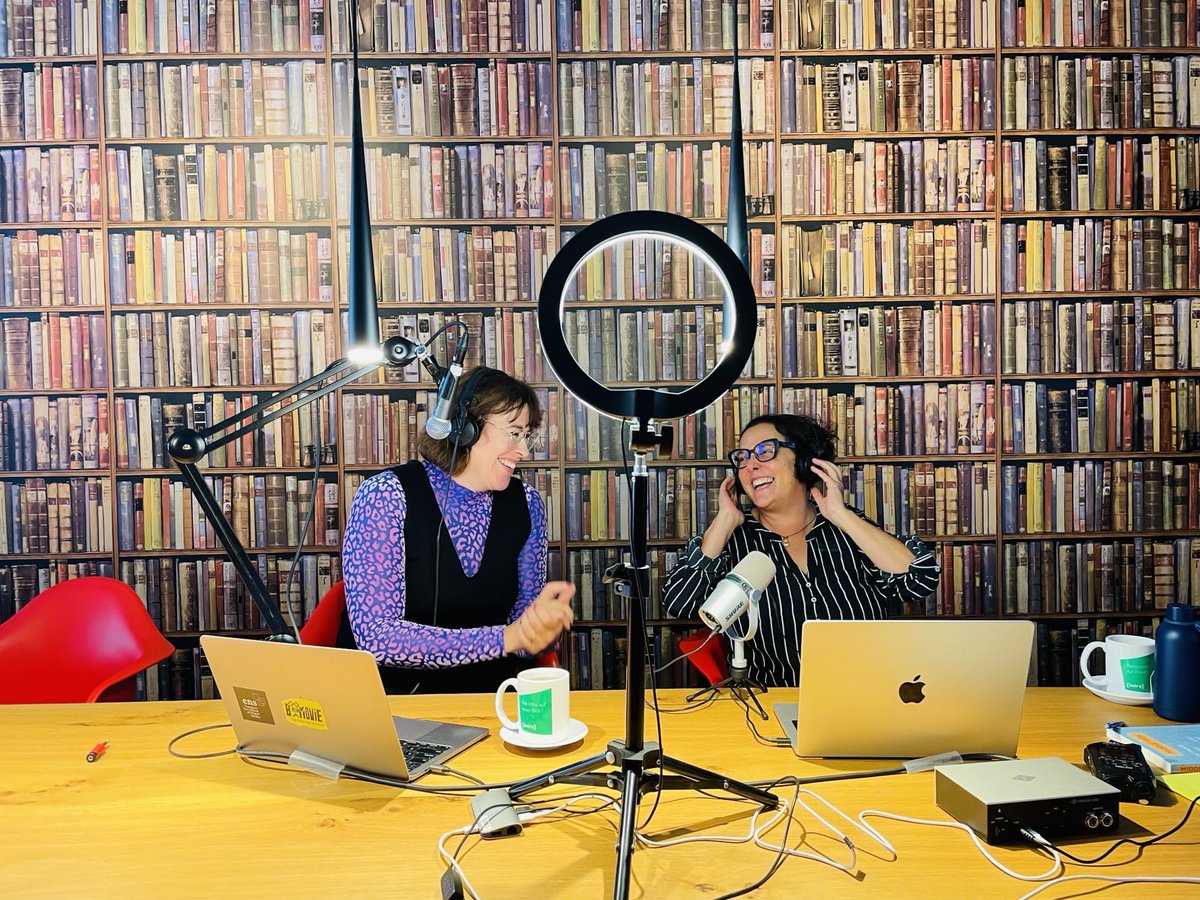 Paula Bialski tweet media