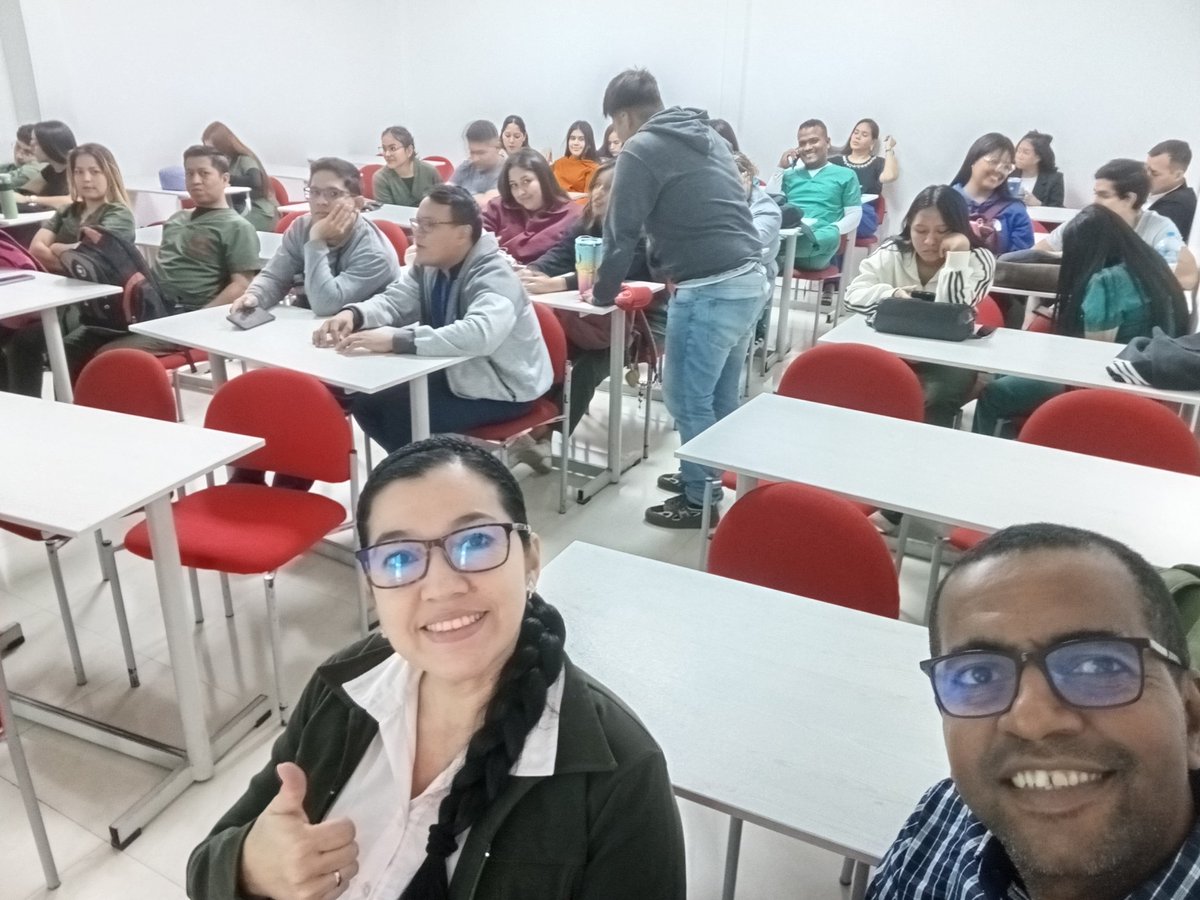 En #Durán estudiantes de <a href="/UbeEcuador/">UBE | Universidad Bolivariana Del Ecuador</a> comparten con la comunidad resultados de sus proyectos estudiantiles en una jornada de Transferencia de Conocimientos #Investigación
<a href="/EduSuperiorEc/">Viceministerio de Educación Superior</a> <a href="/ubepostgrados/">UBE | Postgrados</a> <a href="/RosangelaCaice3/">Rosangela Caicedo1</a> @VGomez_2019 <a href="/JessicaLavayenT/">Jessica Lavayen Tamayo</a> <a href="/MonicaMolinaB/">Mónica Molina B.</a> <a href="/elferrodiario_/">EL FERRODIARIO</a>