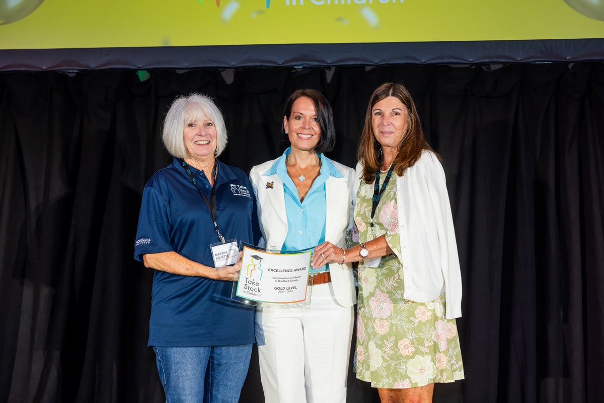TSIChildren's tweet photo. Congratulations to our Take Stock in Children programs in Bradford County, @FirstCoastYMCA, @BGCBigBend, and @BBBSMiami⭐️🎉

#TakeStockinChildren #ShareYourTakeStockStory #29yearsandcounting https://t.co/8HYIp49B5k