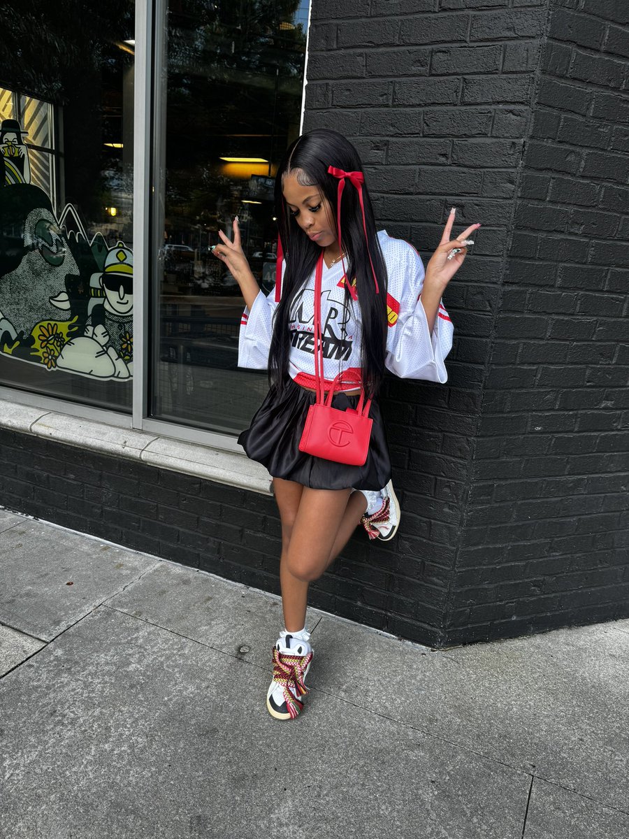 gottaluvkaylaaa's tweet image. #lastfirstday on sum shi