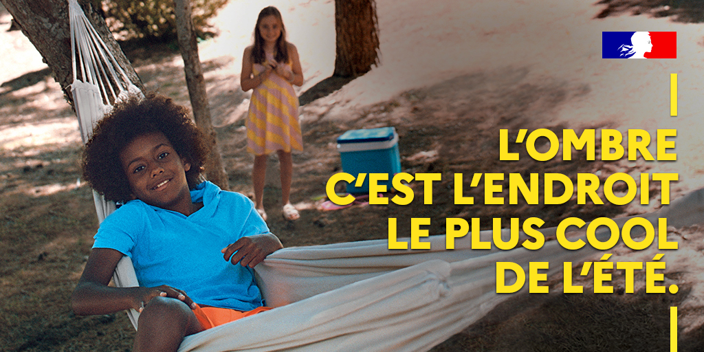 #PréventionSolaire 🔆 | Dès le plus jeune âge, il est essentiel de se protéger :
👉 rechercher l’ombre
👉 éviter l’exposition au soleil entre 12h et 16h
👉 sortir avec des vêtements couvrants
👉 appliquer de la crème solaire haute protection 

📲 : e-cancer.fr/Comprendre-pre…