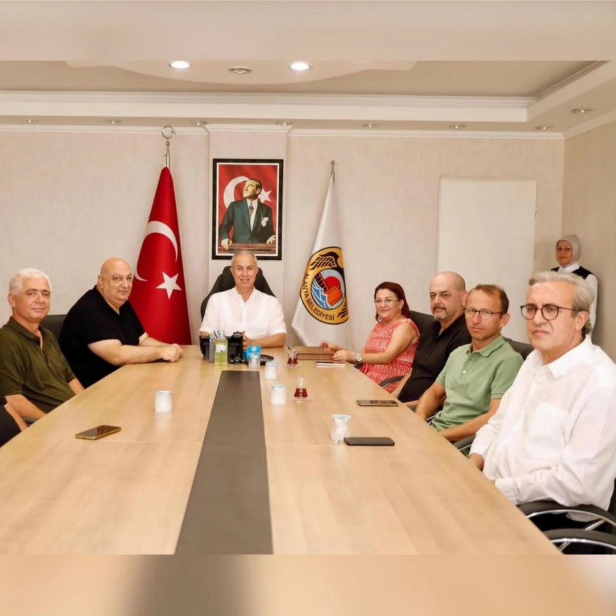 THK ve DEMKOD'dan Özçelik'e ziyaret 

megatv.com.tr/thk-ve-demkodd…

Haberin devamı için web sitemizi ziyaret edebilirsiniz

 #alanyabülten  #alanyagazetesi #alanyasondakika #megatv #megatvcom  #alanyamedya #güncelhaberler  #gazipasahaber #osmantarıközçelik #thk #ziyaret