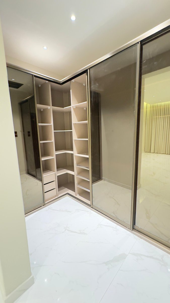 مصنع خزائن الدمياطي للأثاث 
تجهيز الفنادق والمنازل بكل ما تحتاجه من الاثاث
#غرف_نوم#طولات_طعام طولات تلفزيون #مكتبات
وكل مشتملات الاثاث المنزلي 
وجهتك لقطع الأثاث الفاخرة عالية الجودة خزائن غرف نوم غرف اطفال درسنج وغرف چلوس ⁦https: Wa.me/966575782103