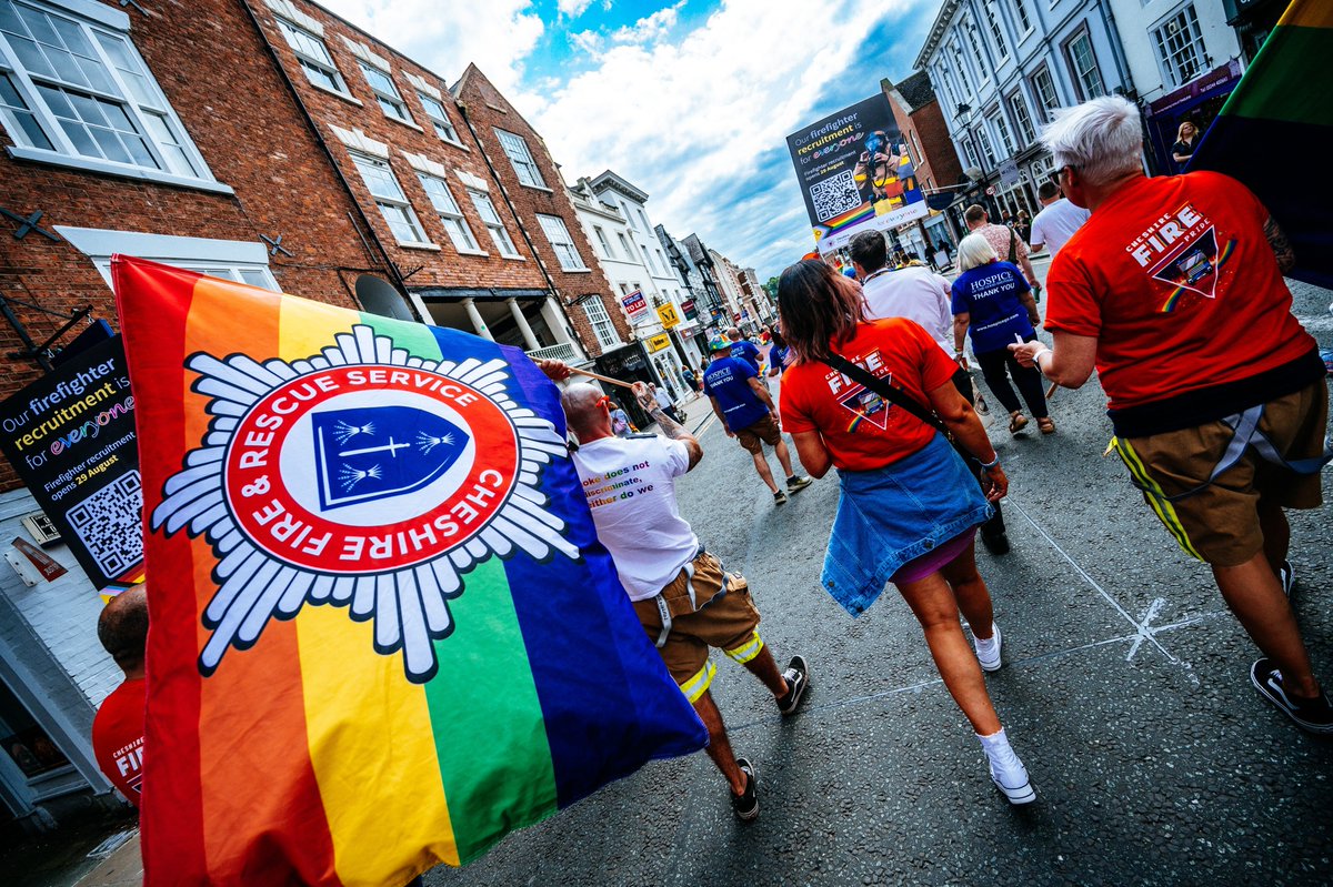 CheshireFire's tweet photo. We had an amazing time at Chester Pride  🙌🏳️‍🌈🎉 It was great to see so many people, we hope you all had a fantastic time!

For more photos 👉 https://t.co/HyqUOiPX62 https://t.co/mEDlaoEgIy
