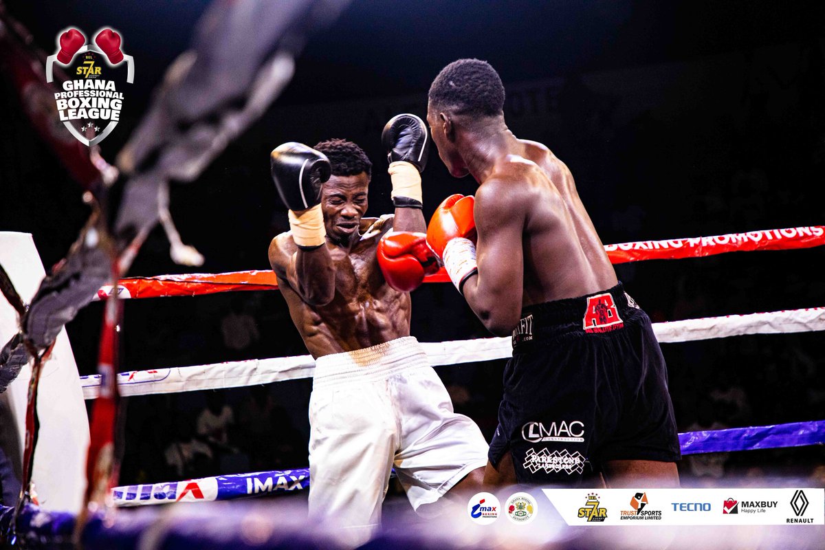 maxtvgh's tweet photo. 📷🥊 || AFRICANUS NEEQUAYE VS ROY ANKRAH
Watch Fight >> https://t.co/2sh53Mk1Kz

#FightNight3 #GhanaProfessionalBoxingLeague #Bel7Star #BukomBoxingArena #MaxSports #MaxTV #maxonline https://t.co/hGVZPRTQyZ