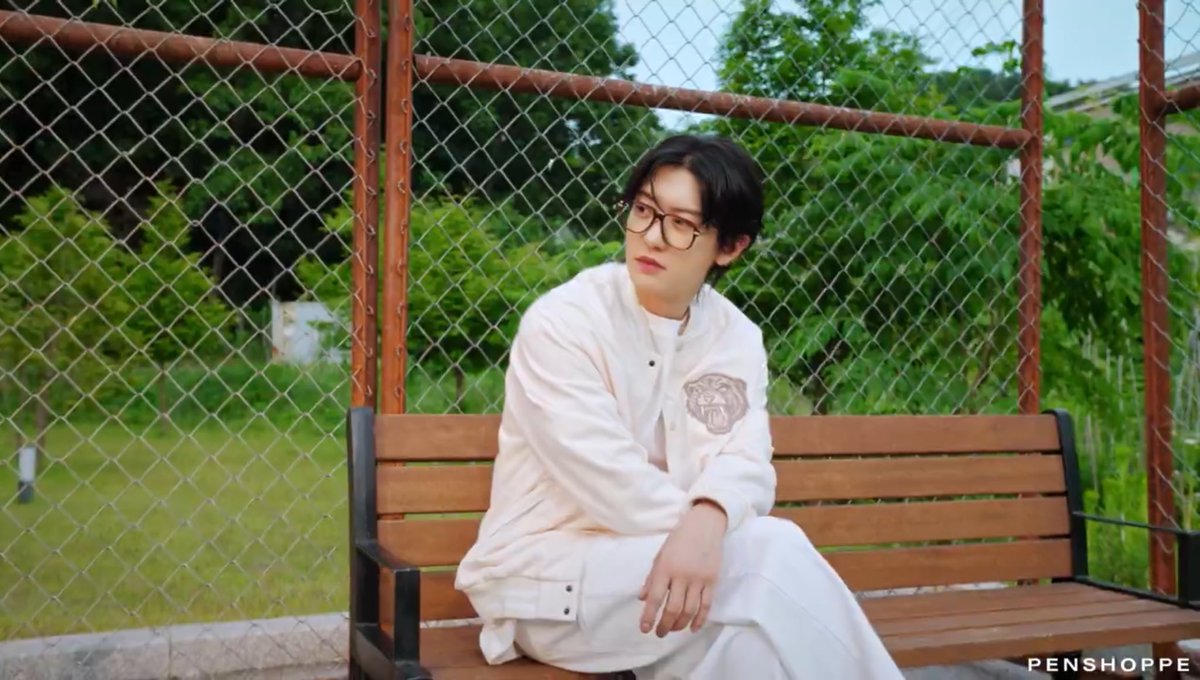 CHANHYUNEE 🍒 tweet media