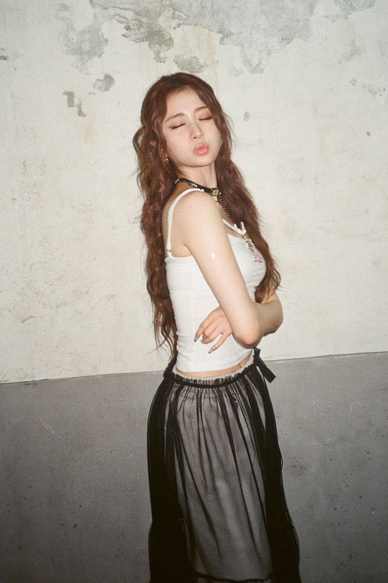 le_sserafim's tweet photo. Can’t change the weather⚡️

2024.08.30 1PM (KST) | 12AM (ET) 

#LE_SSERAFIM #르세라핌
#HUHYUNJIN #허윤진
#LE_SSERAFIM_CRAZY https://t.co/K7FZeNQRQ6