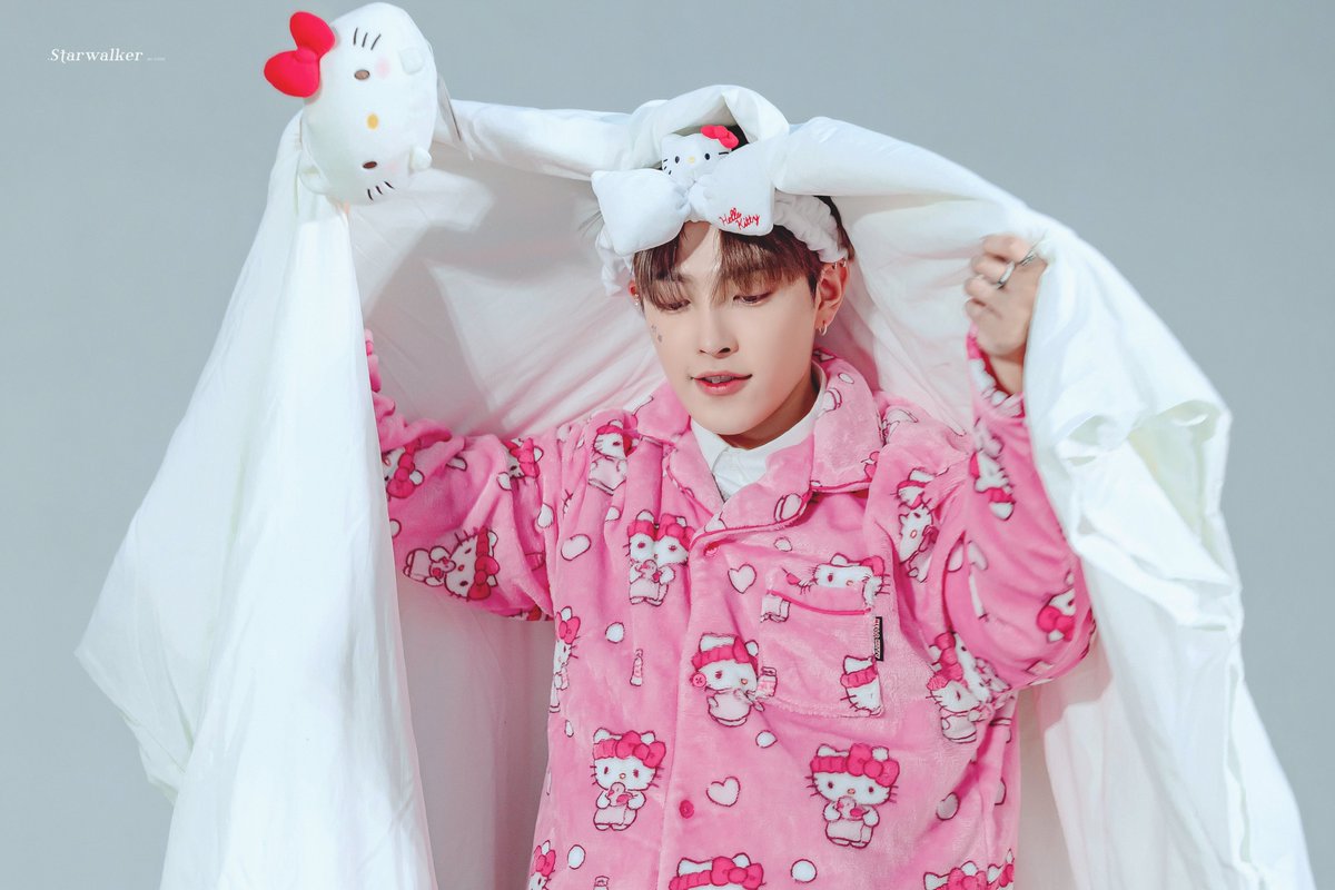 티김 tweet media
