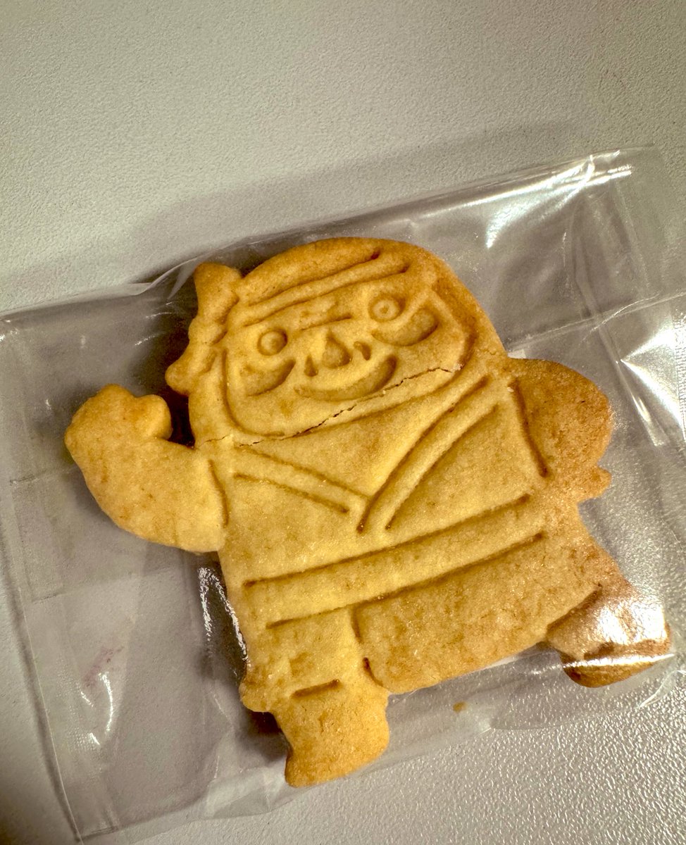 nnomuki's tweet photo. 自分の絵がクッキーになっててスゲー！！ありがとうございます！！
なんか知らない間にオブジェになったりTシャツになってたりクッキーになっててスゲー… https://t.co/RMDExQP9Td