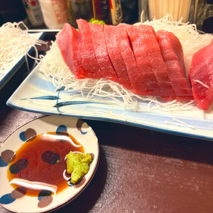 飲み🍺✨ えび食べたいから食べた 中トロもすすめられたから断れなかった、、、 美味しい✨ やりたいことも出来て 幸せすぎて楽しいです😊 今から日本酒飲みます✨ (((o(*ﾟ▽ﾟ*)o))) https://t<a href="/tag/%E3%83%B4%E3%82%A1%E3%83%AB%E3%82%B3%E3%83%8D"class="tags"><span>#ヴァルコネ</span></a>