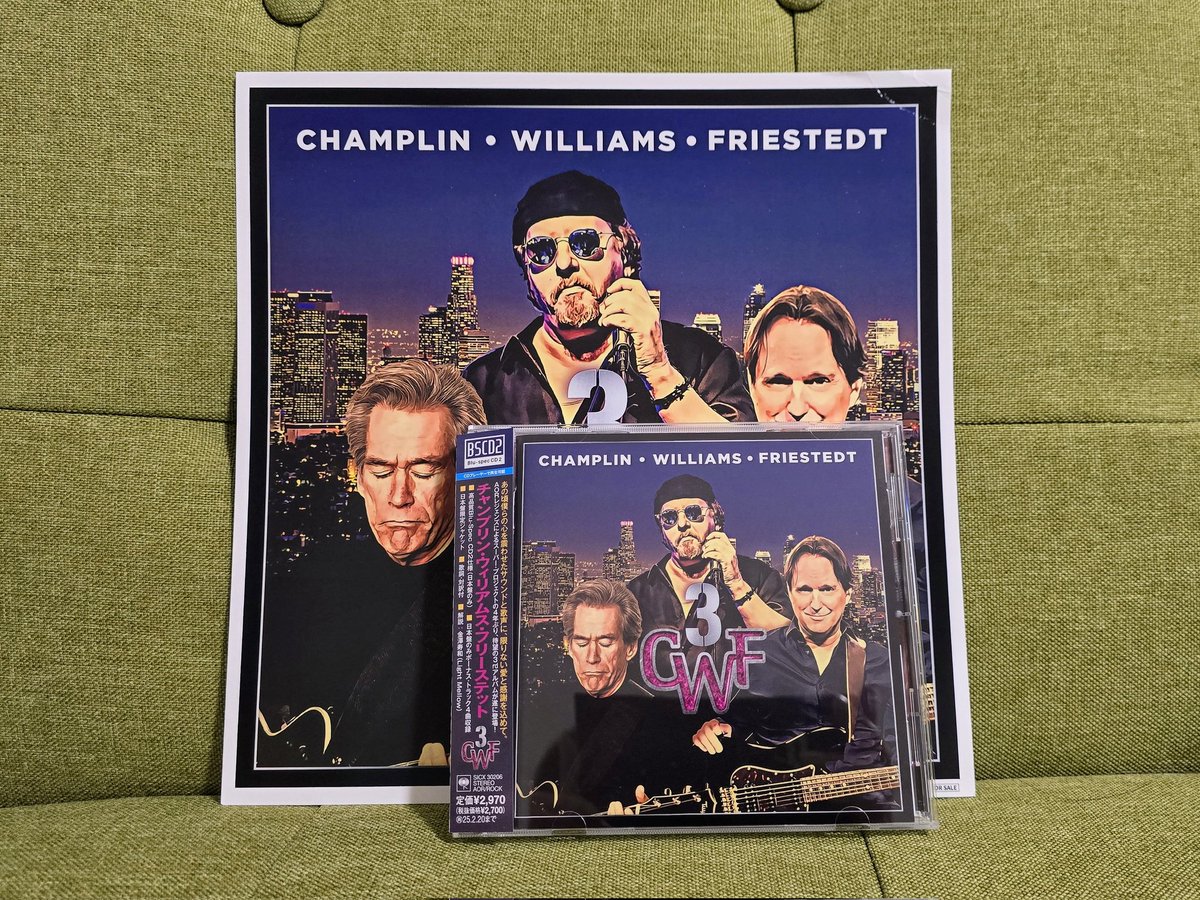 Izumih0705's tweet photo. 届いた~!!👍🎶☺️🙌❤️
#ChamplainWilliamsFriestedt #CWF #CWF3 #JapanEdition https://t.co/GXHoC3crQ0