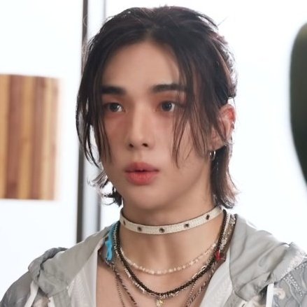hyunjin pics tweet media