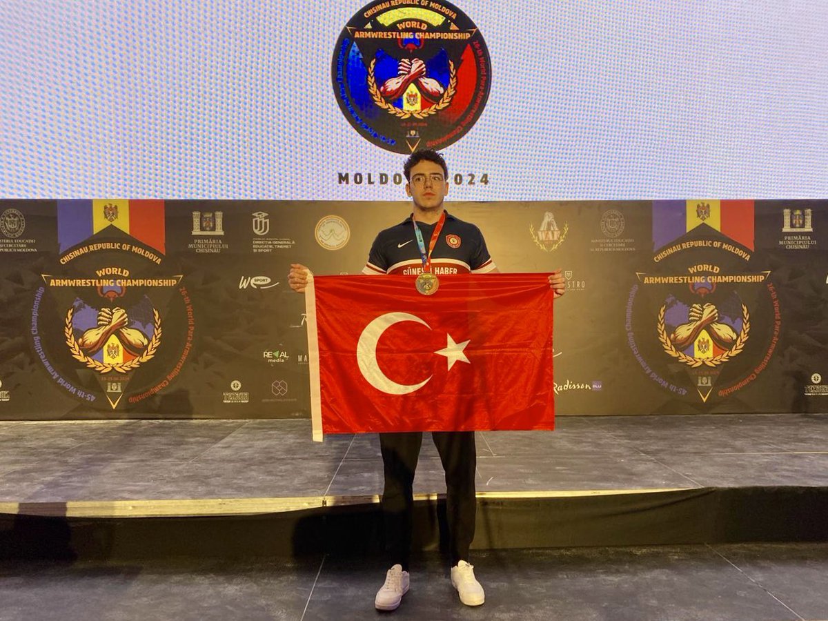 abdullahozdemir's tweet photo. Tebrikler Teoman Yıldırım🇹🇷

Moldova’da düzenlenen Dünya Bilek Güreşi Şampiyonası’nda belediyemizin Bilek Güreşi eğitmeni Erkan Damar’ın antrenörlüğünü yaptığı Bağcılar Trakyalılar ve Balkan Türkleri Kültür Derneği ile Bağcılar Güneşli Spor Kulübü sporcusu Teoman Yıldırım Dünya Şampiyonu oldu.👏

Şampiyonu ve ona başarmanın yolunu gösteren değerli teknik ekibini tebrik ediyorum.