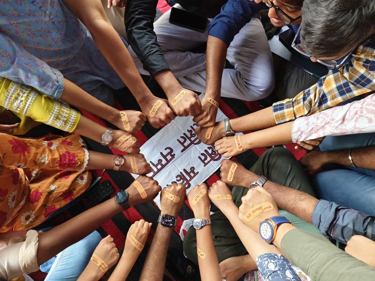 RDA CIP RANCHI (@rda_cip) on Twitter photo BAND-AID CHALLENGE🤕🩹
#pledgetoprotect #standwithrgkar #savethesaviour #JusticeForAbhaya #JusticeForRGKar <a href="/FAIMA_INDIA_/">FAIMA Doctors Association</a> <a href="/UDAIndia/">United Doctors Front Association (UDFA)</a> <a href="/FordaIndia/">FORDA INDIA</a> <a href="/RIMSJDA/">RIMS JDA</a> <a href="/RDA_NIMHANS/">RDA, NIMHANS (INI)</a> <a href="/AIIMSRDA/">RDAAIIMS DELHI</a> <a href="/imajdnnational/">IMA JDN National</a> BAND-AID CHALLENGE🤕🩹
#pledgetoprotect #standwithrgkar #savethesaviour #JusticeForAbhaya #JusticeForRGKar <a href="/FAIMA_INDIA_/">FAIMA Doctors Association</a> <a href="/UDAIndia/">United Doctors Front Association (UDFA)</a> <a href="/FordaIndia/">FORDA INDIA</a> <a href="/RIMSJDA/">RIMS JDA</a> <a href="/RDA_NIMHANS/">RDA, NIMHANS (INI)</a> <a href="/AIIMSRDA/">RDAAIIMS DELHI</a> <a href="/imajdnnational/">IMA JDN National</a>