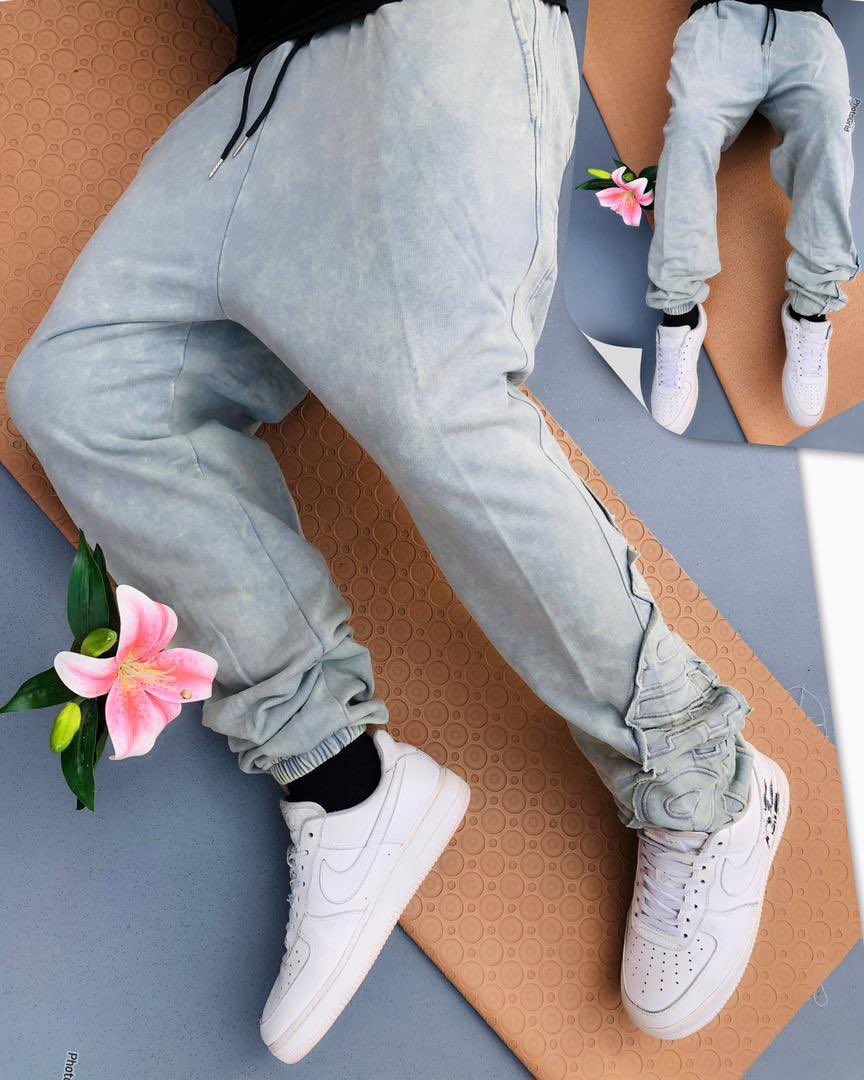 SheffyRayOfLife's tweet photo. Joggers x Jean https://t.co/K5QVFsT1TY