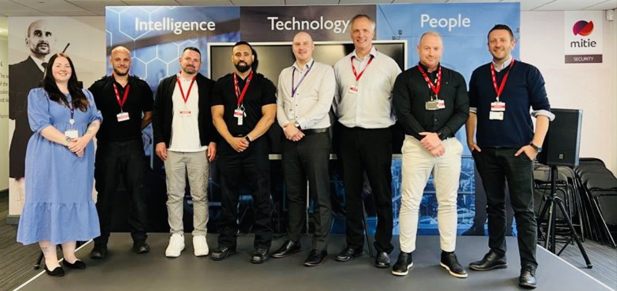 Mike Lucas (@mikelucascoop47) on Twitter photo Great minds collide! 💥 June was awesome, here’s our quarterly working group. #crimefighting #teamworkmakingthedreamwork Huge shoutout to <a href="/Mitie/">Mitie</a>, <a href="/coopuk/">Co-op</a>, <a href="/BedsPolice/">Bedfordshire Police</a> and <a href="/LutonCouncil/">Luton Council</a> for crushing organised crime & locking up repeat offenders.#goodguyswin #communitysafety Great minds collide! 💥 June was awesome, here’s our quarterly working group. #crimefighting #teamworkmakingthedreamwork Huge shoutout to <a href="/Mitie/">Mitie</a>, <a href="/coopuk/">Co-op</a>, <a href="/BedsPolice/">Bedfordshire Police</a> and <a href="/LutonCouncil/">Luton Council</a> for crushing organised crime & locking up repeat offenders.#goodguyswin #communitysafety