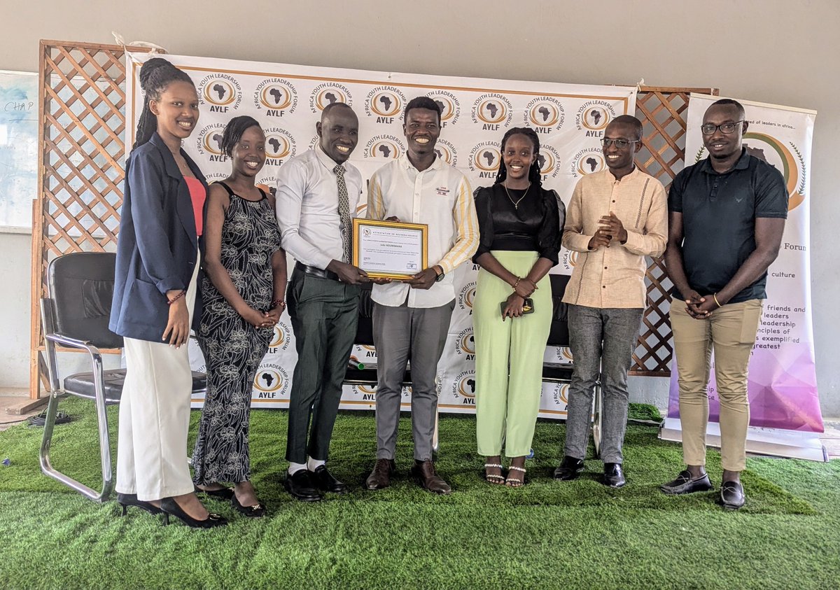 JolisNduwimana's tweet photo. Last Friday 09/08/2024, I was honored to speak at the youth conference organized by #AFRICA_YOUTH_LEADERSHIP_FORUM and #Bujumbura_Light_University.

 I spoke about the topic: “#FIND_YOUR_POTENTIAL” and many young people were present.

#Wege_company
#AYLF https://t.co/mBSBZKVnNt