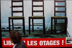 Il y a vingt ans, le 20 août 2004, j'étais enlevé avec Christian Chesnot en Irak. En ce jour, je pense aux otages israéliens détenus à Gaza, aux prisonniers français en Iran, à tous ceux et à toutes celles injustement emprisonnés en Palestine, en Arabie saoudite et partout à